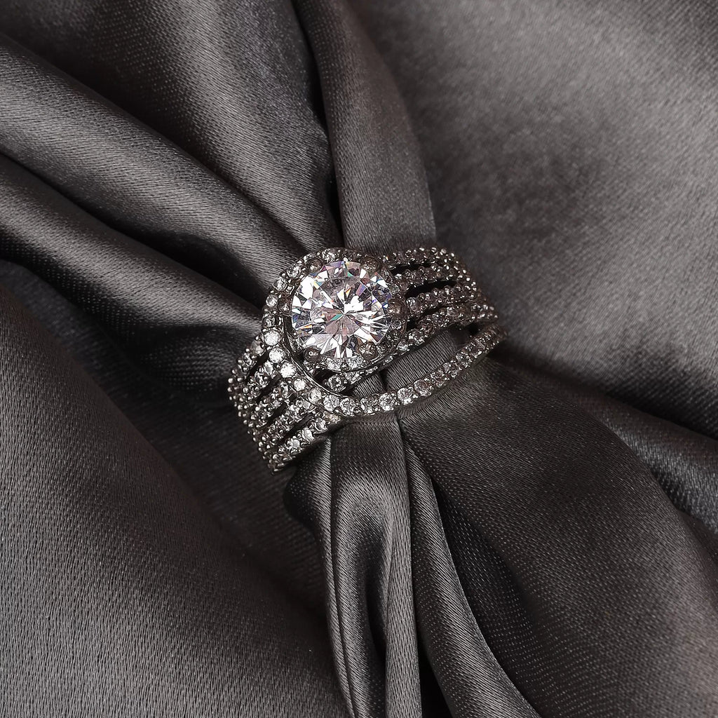 Diamond Mirage Halo Ring