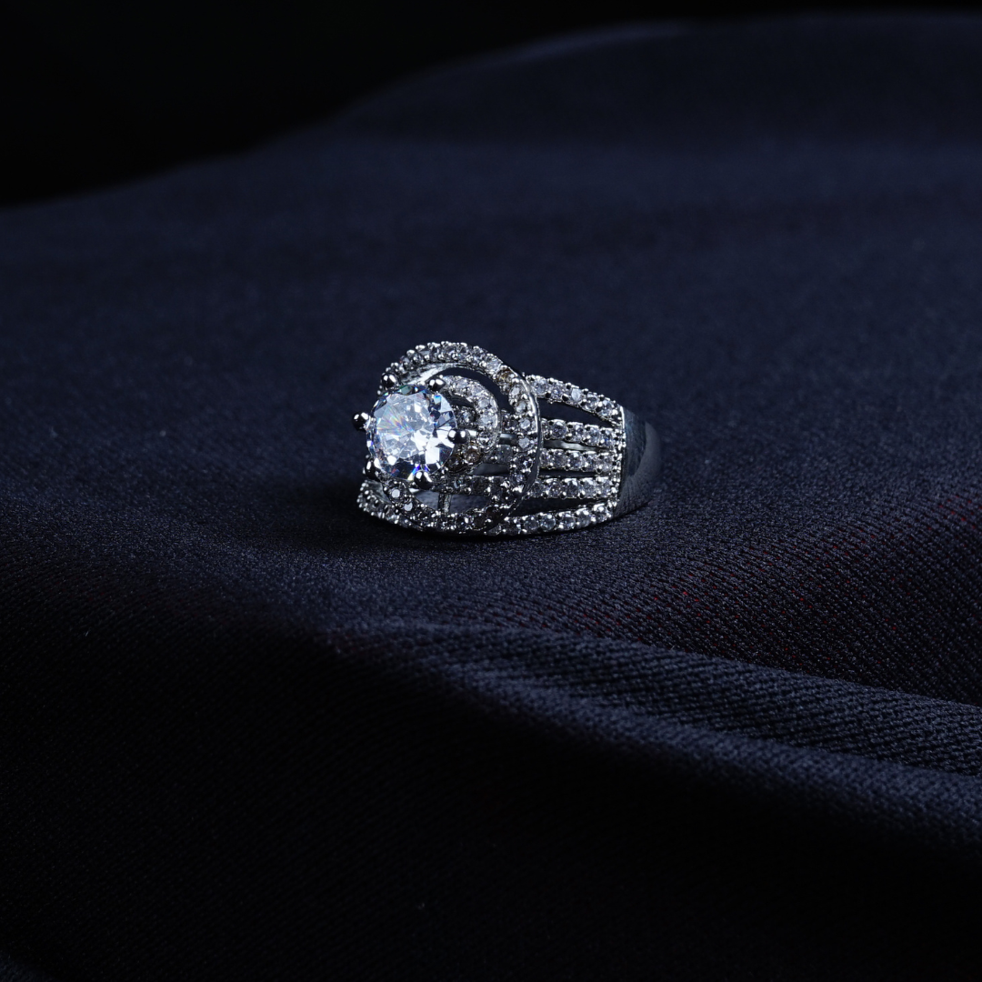 Diamond Mirage Halo Ring