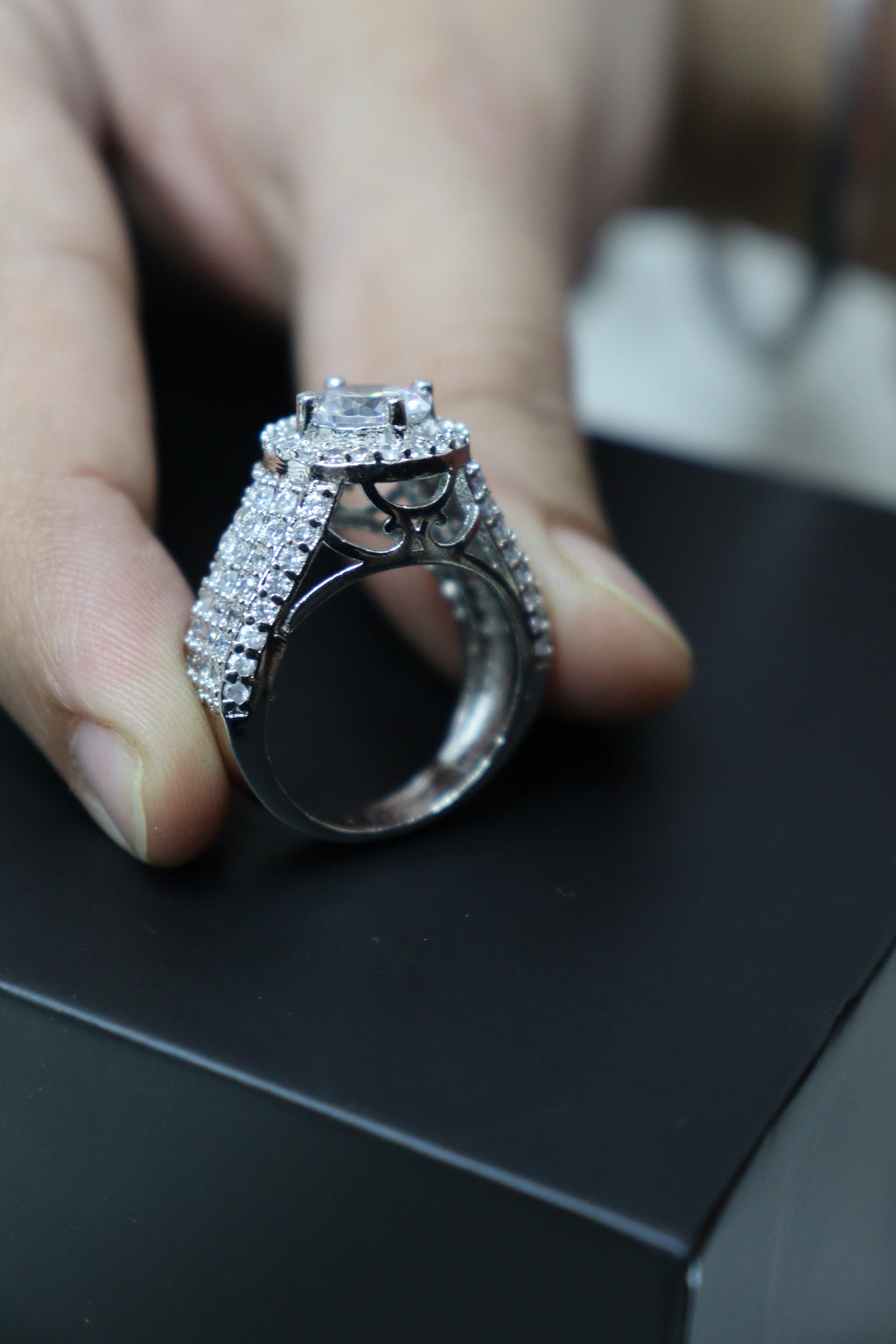 Classic Halo Radiance Ring