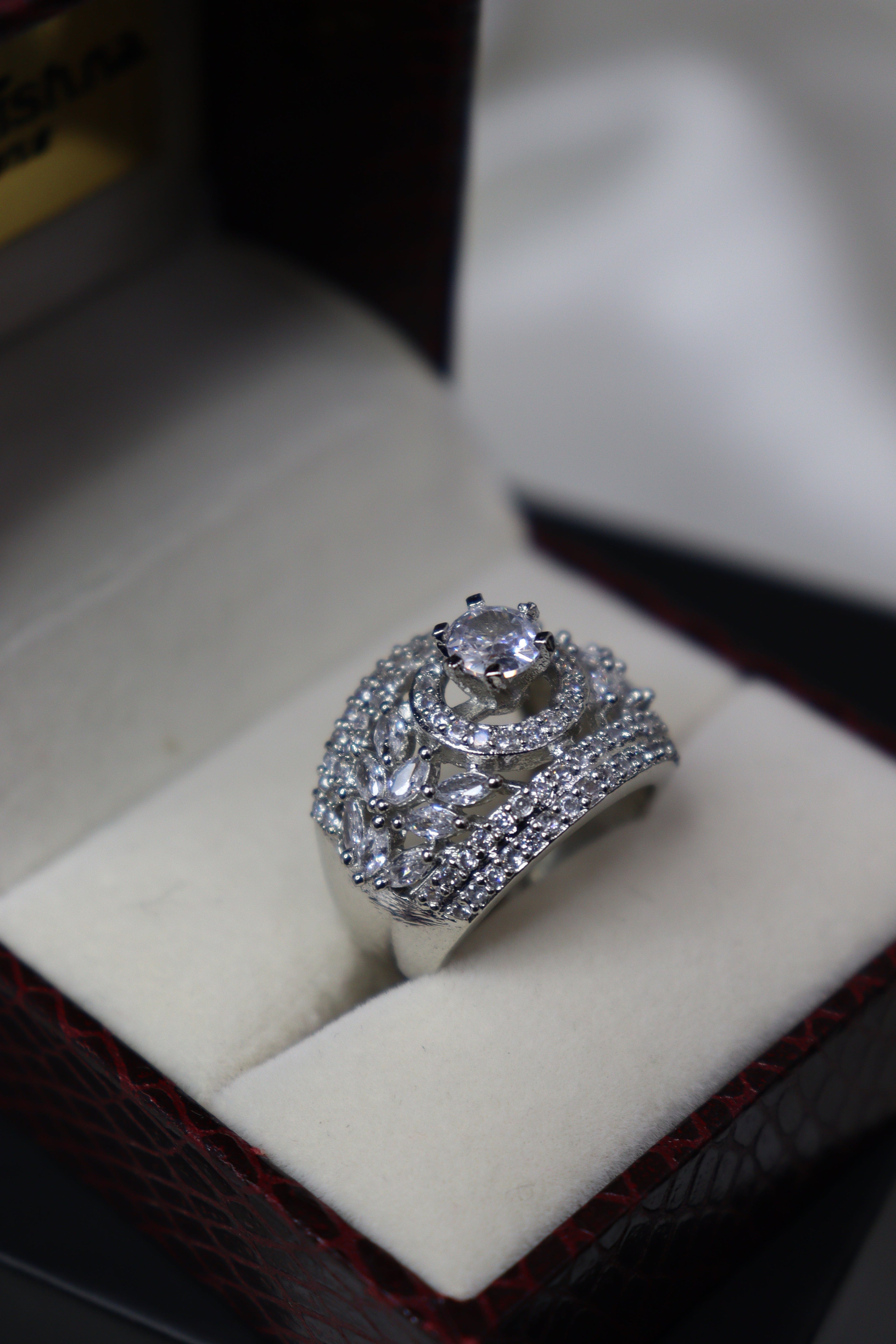 Grandeur Halo Emerald Ring