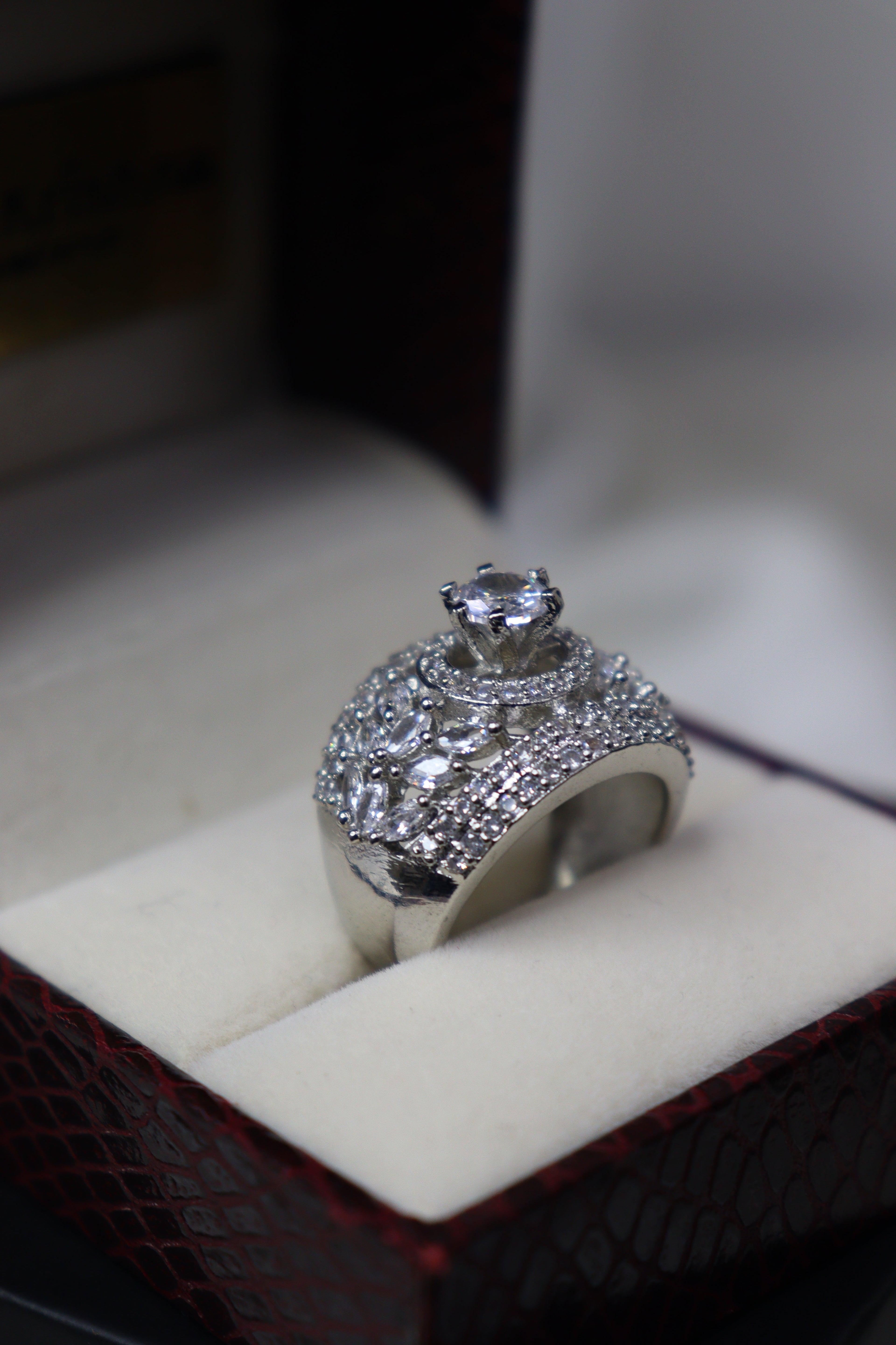 Grandeur Halo Emerald Ring