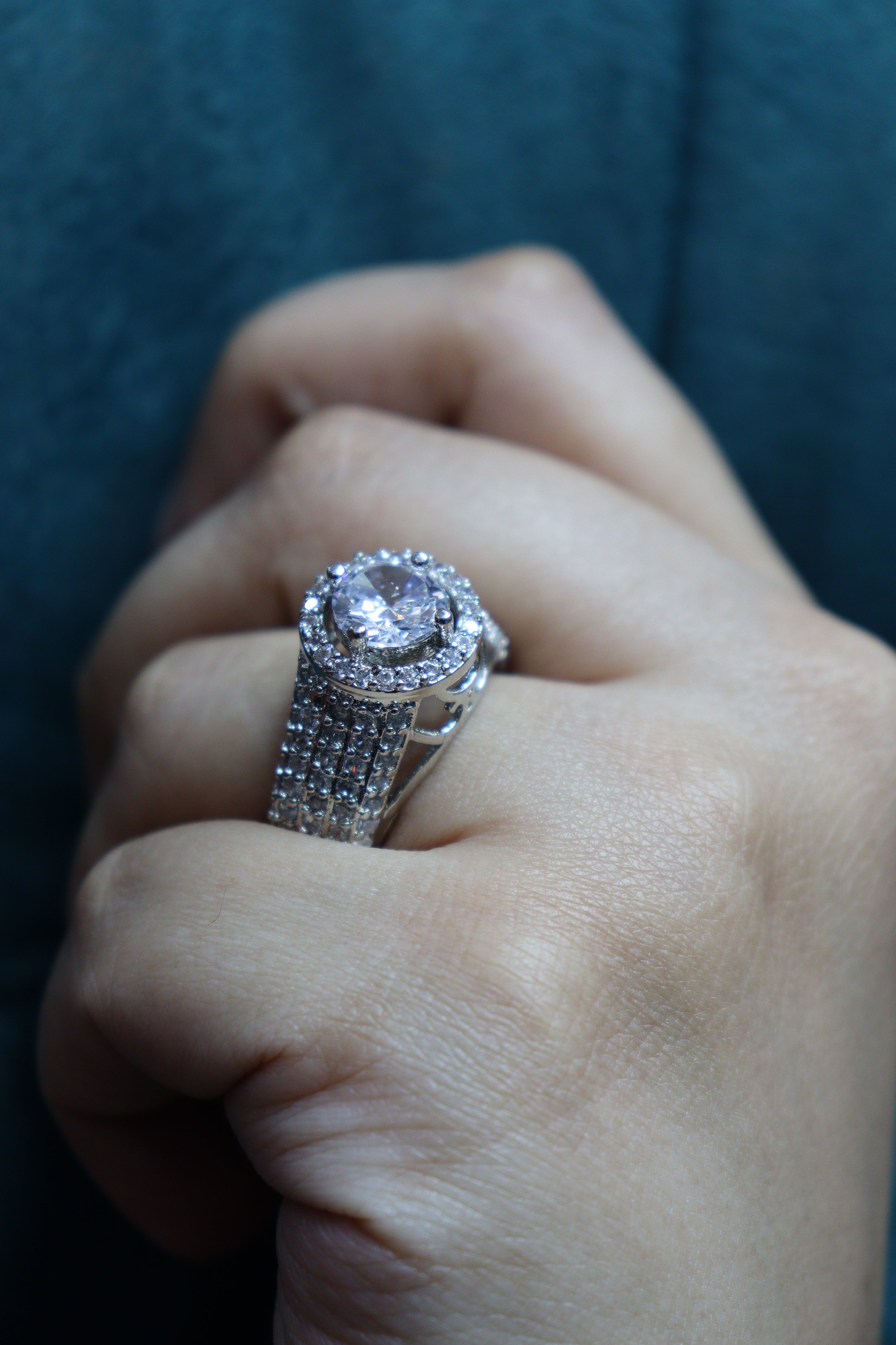 Classic Halo Radiance Ring