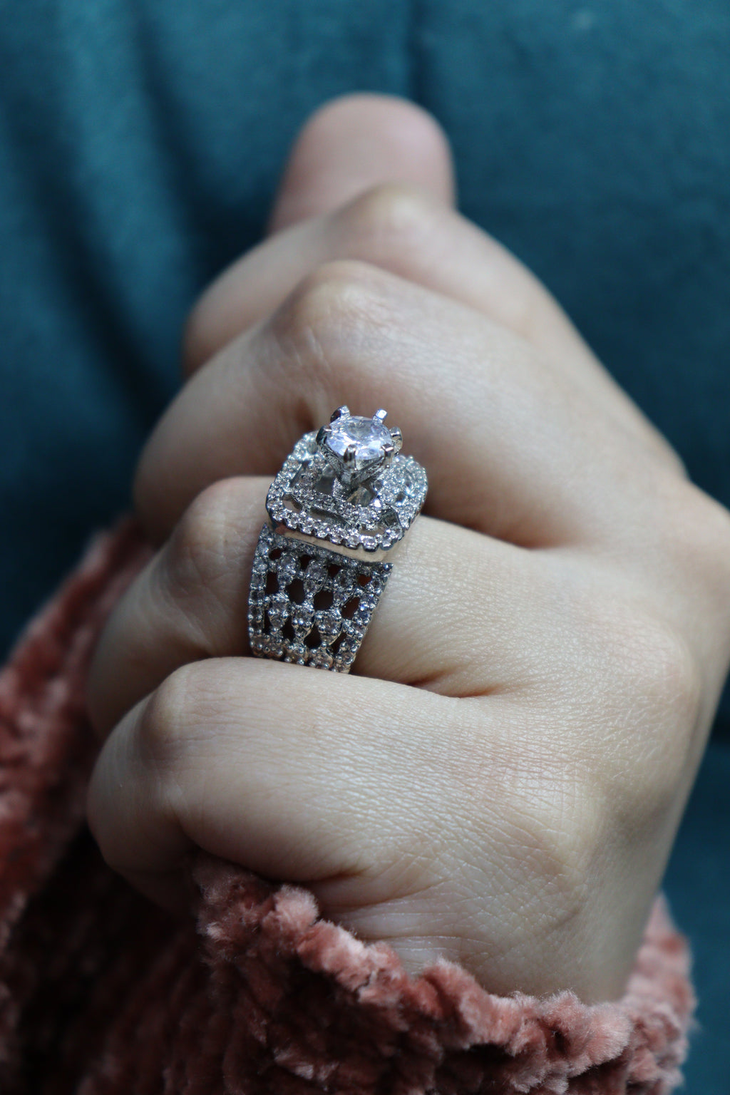 Noble Light Diamond Ring