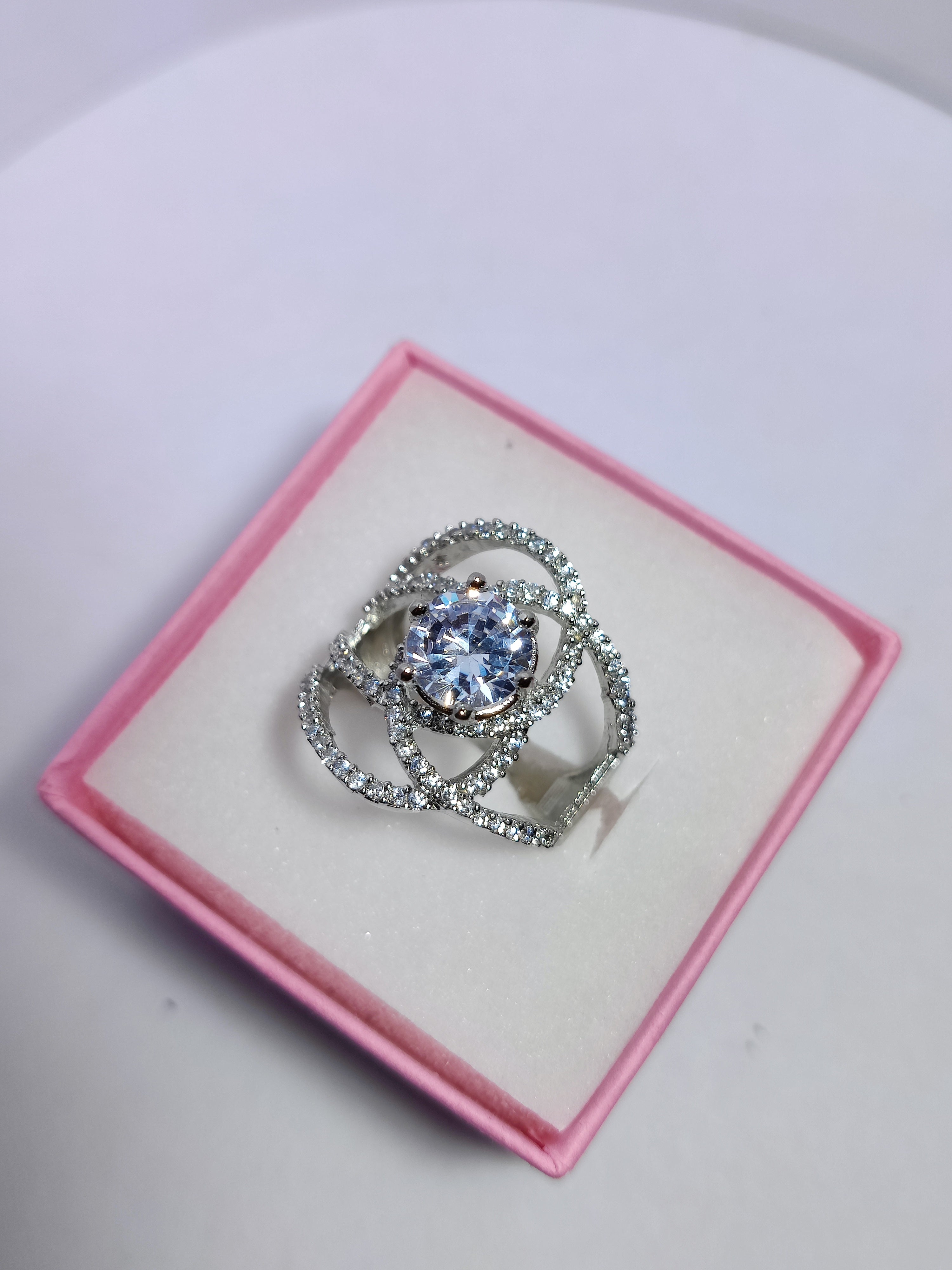 Diamond Gleam Heritage Ring