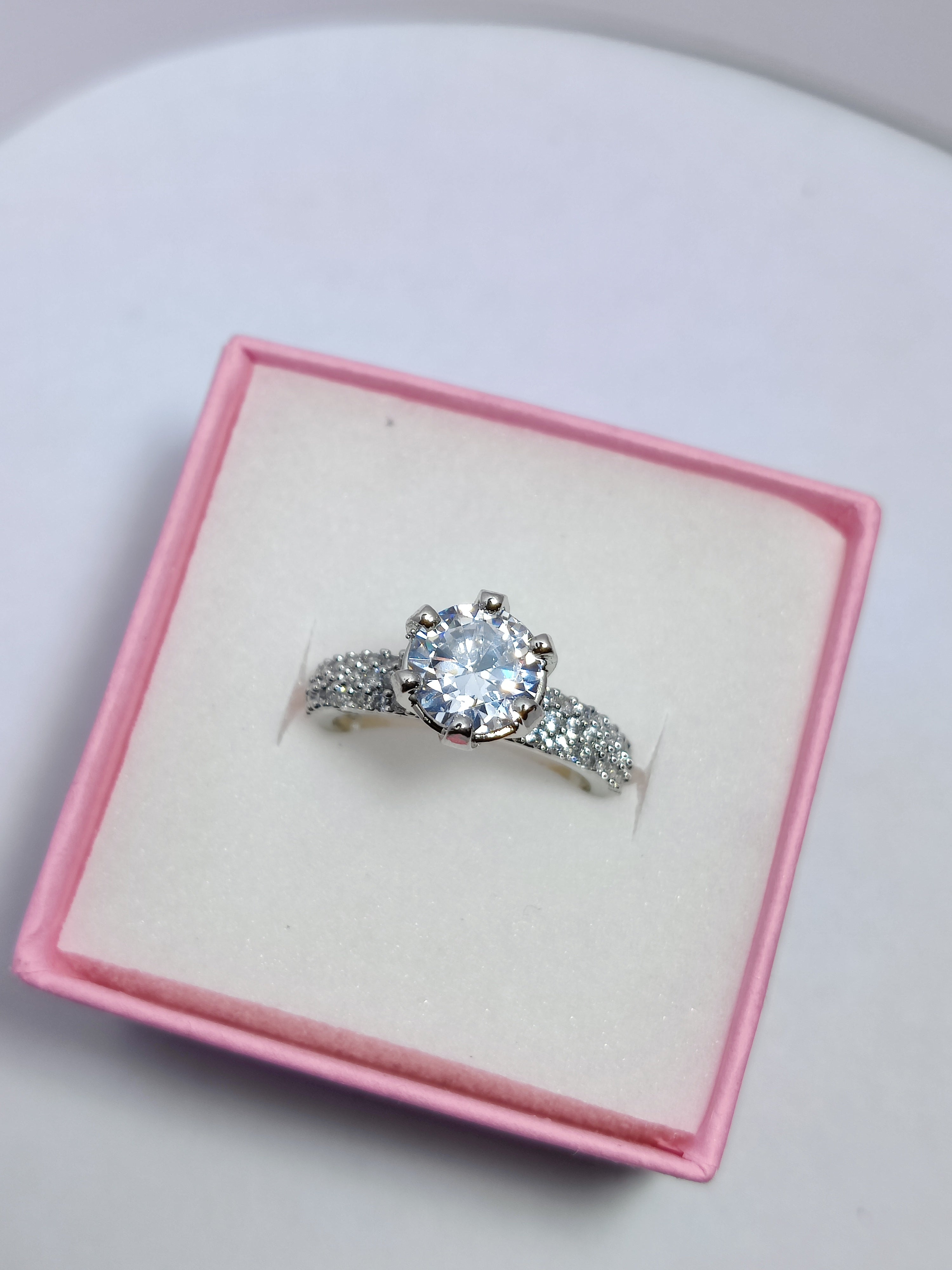 Noble Whisper Halo Ring