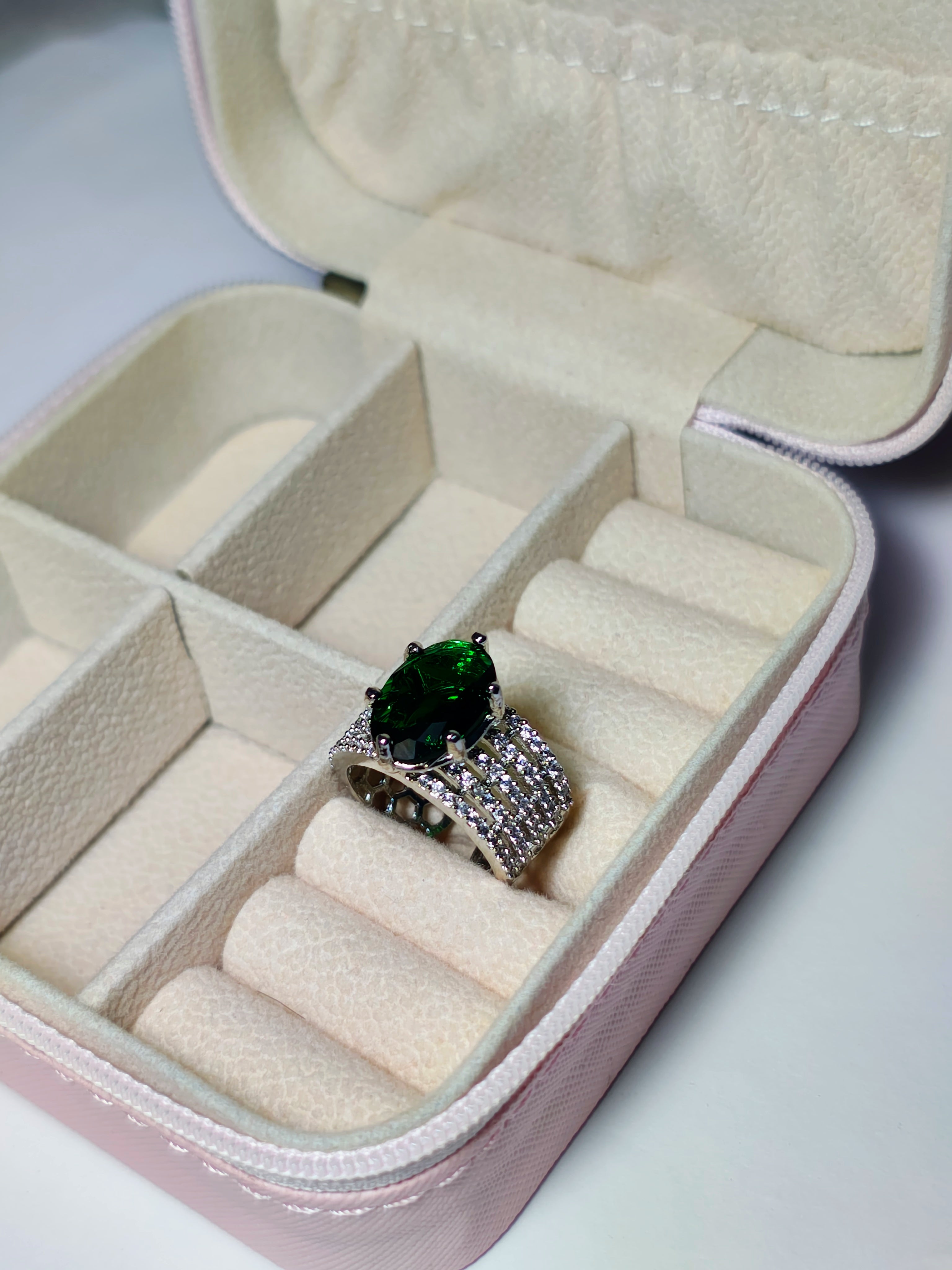Platinum Crest Diamond Ring