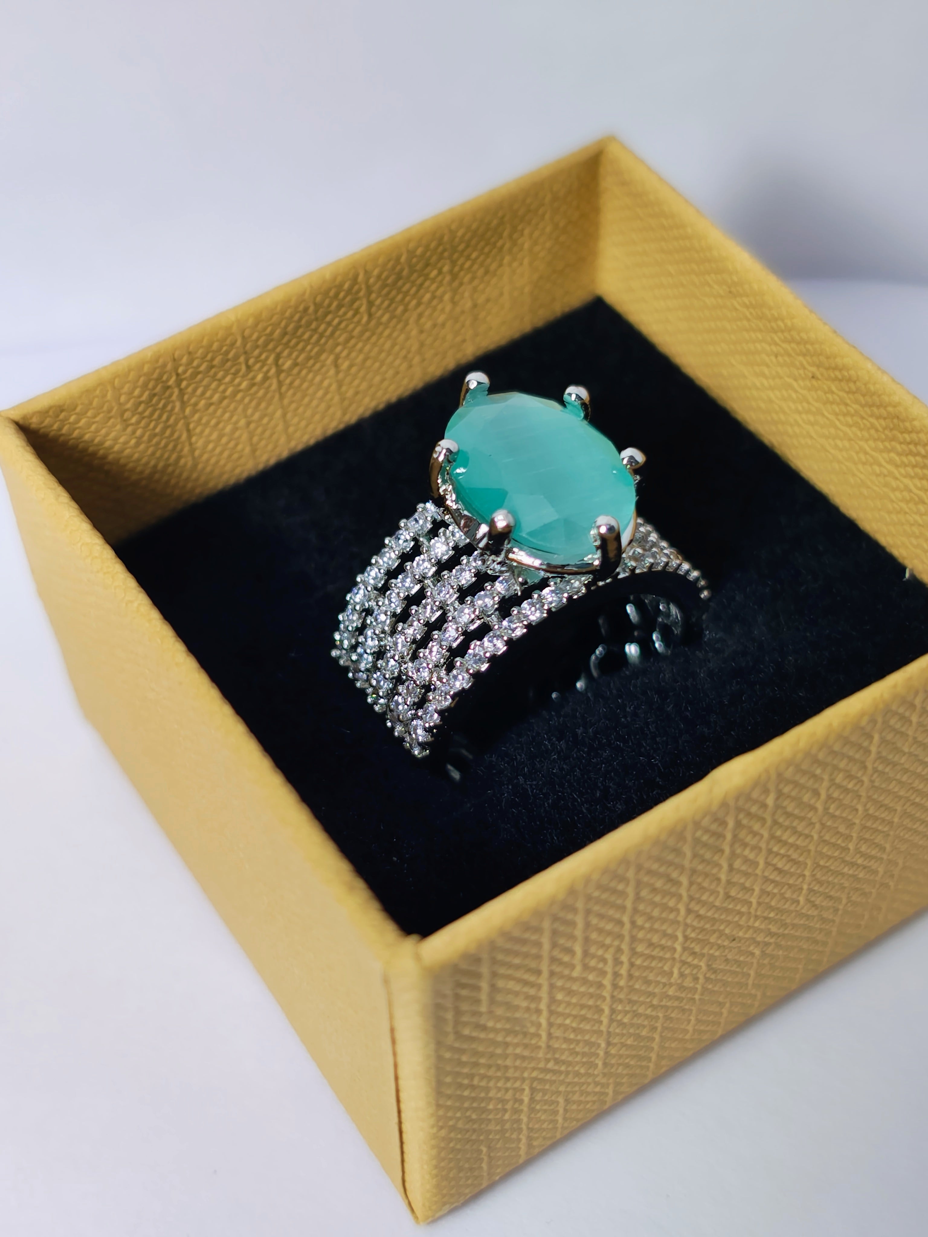 Platinum Crest Diamond Ring