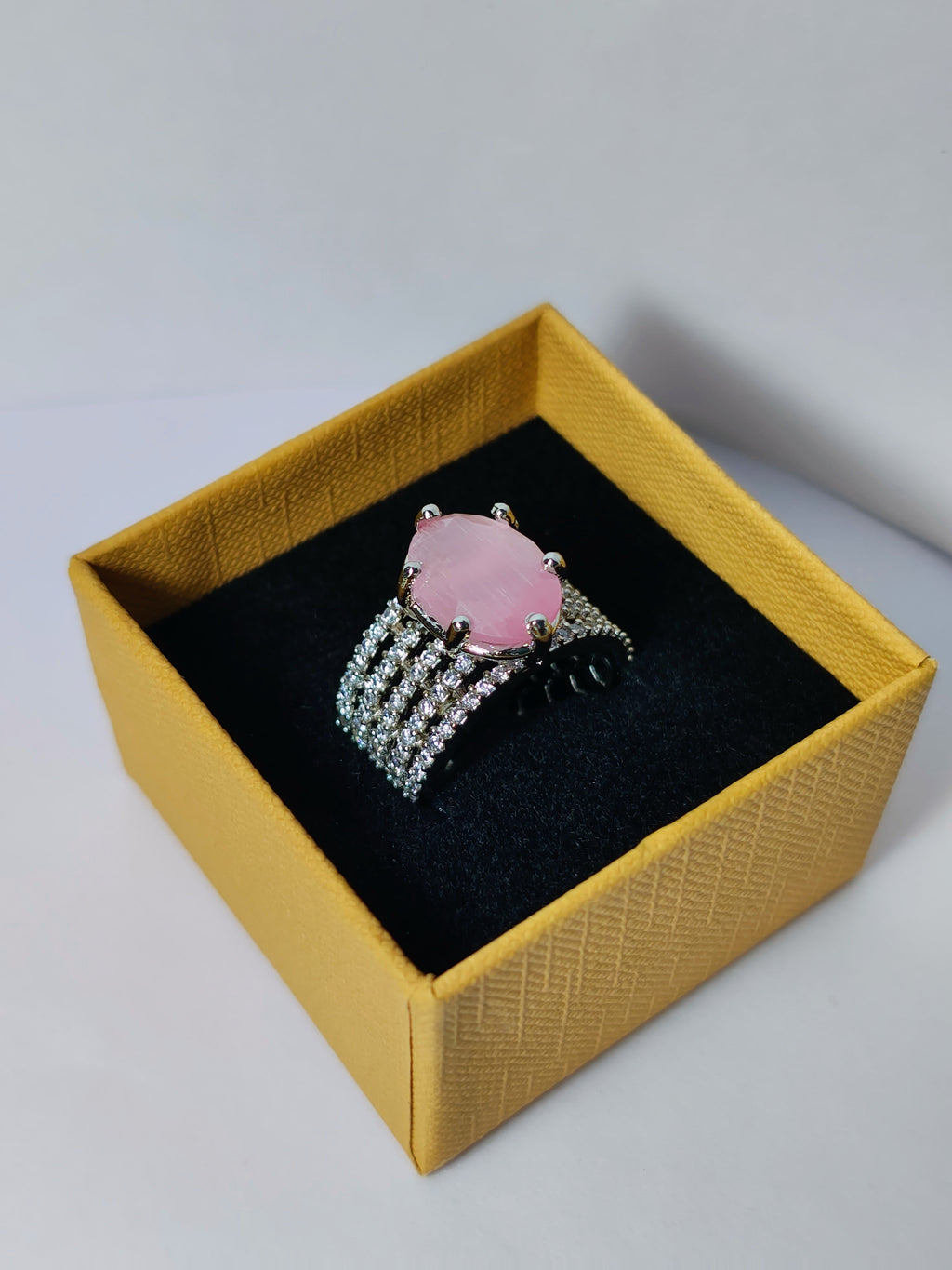 Platinum Crest Diamond Ring