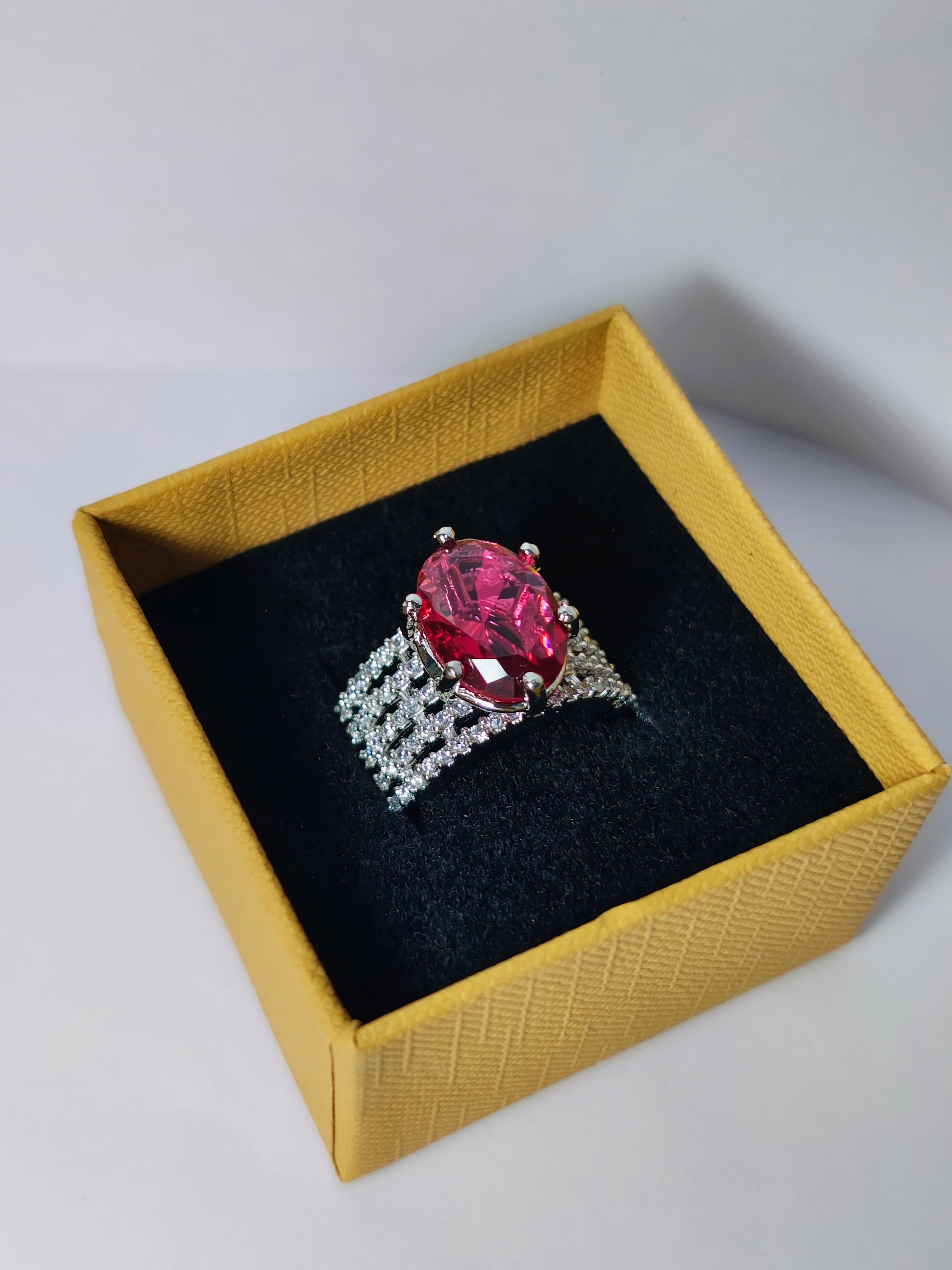 Platinum Crest Diamond Ring