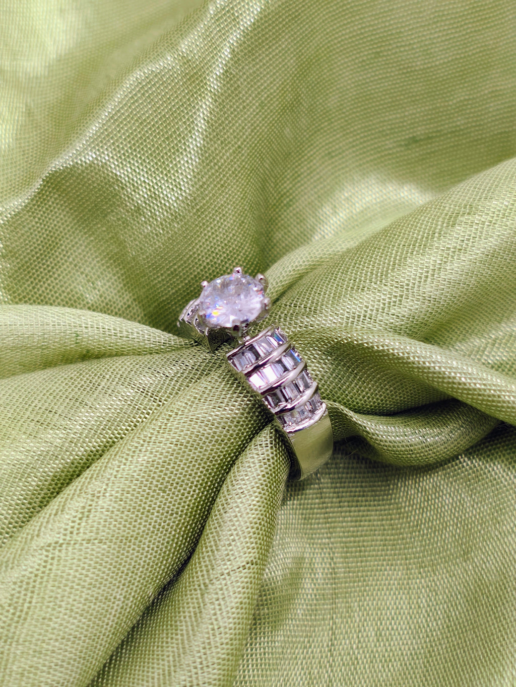 Pure Majesty Halo Ring