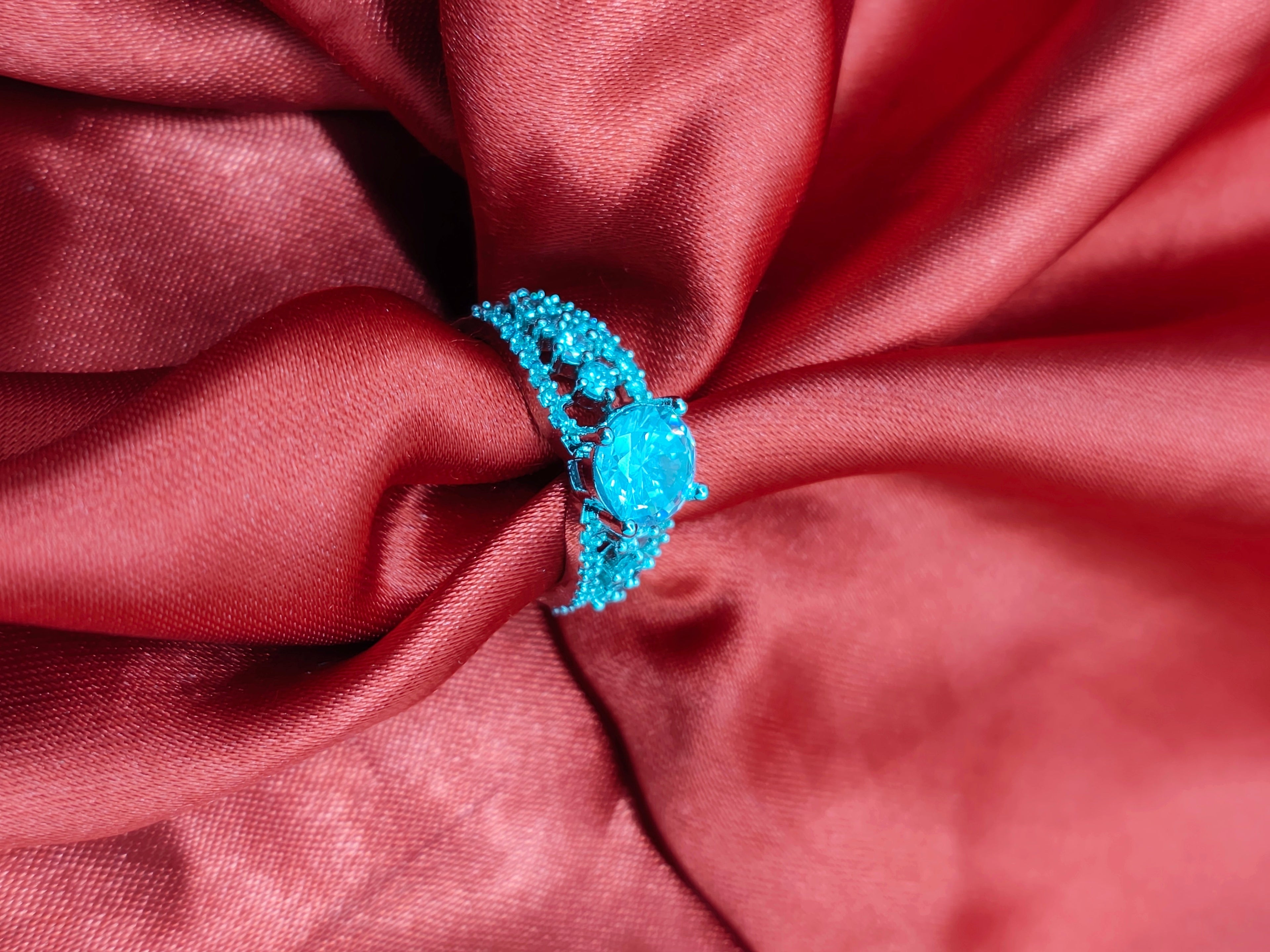 Royal Frost Diamond Ring