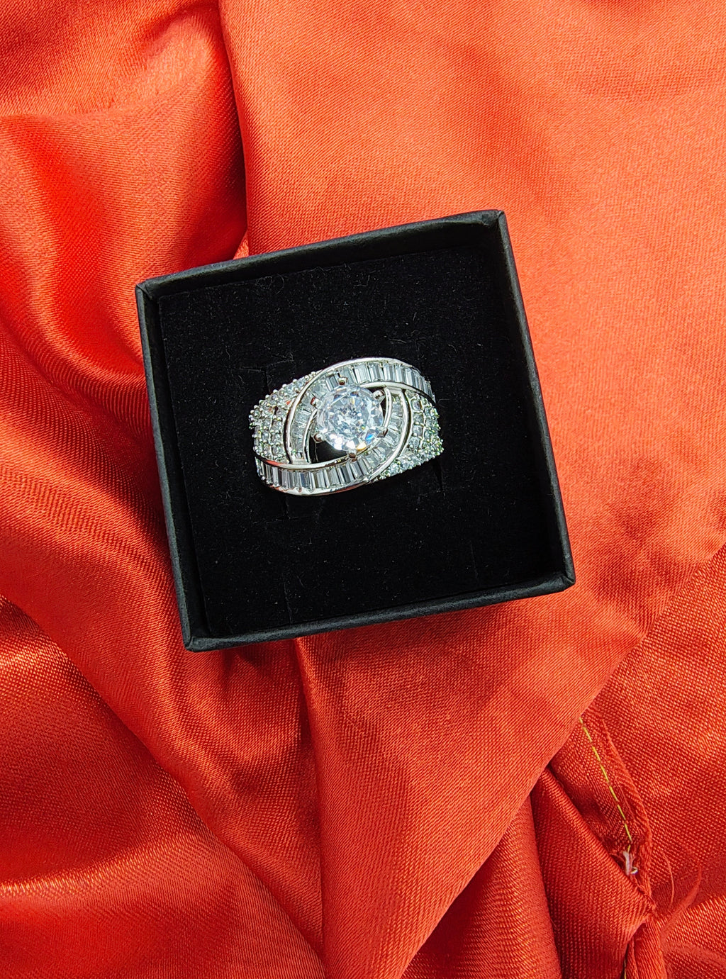 Diamond Verve Engagement Ring