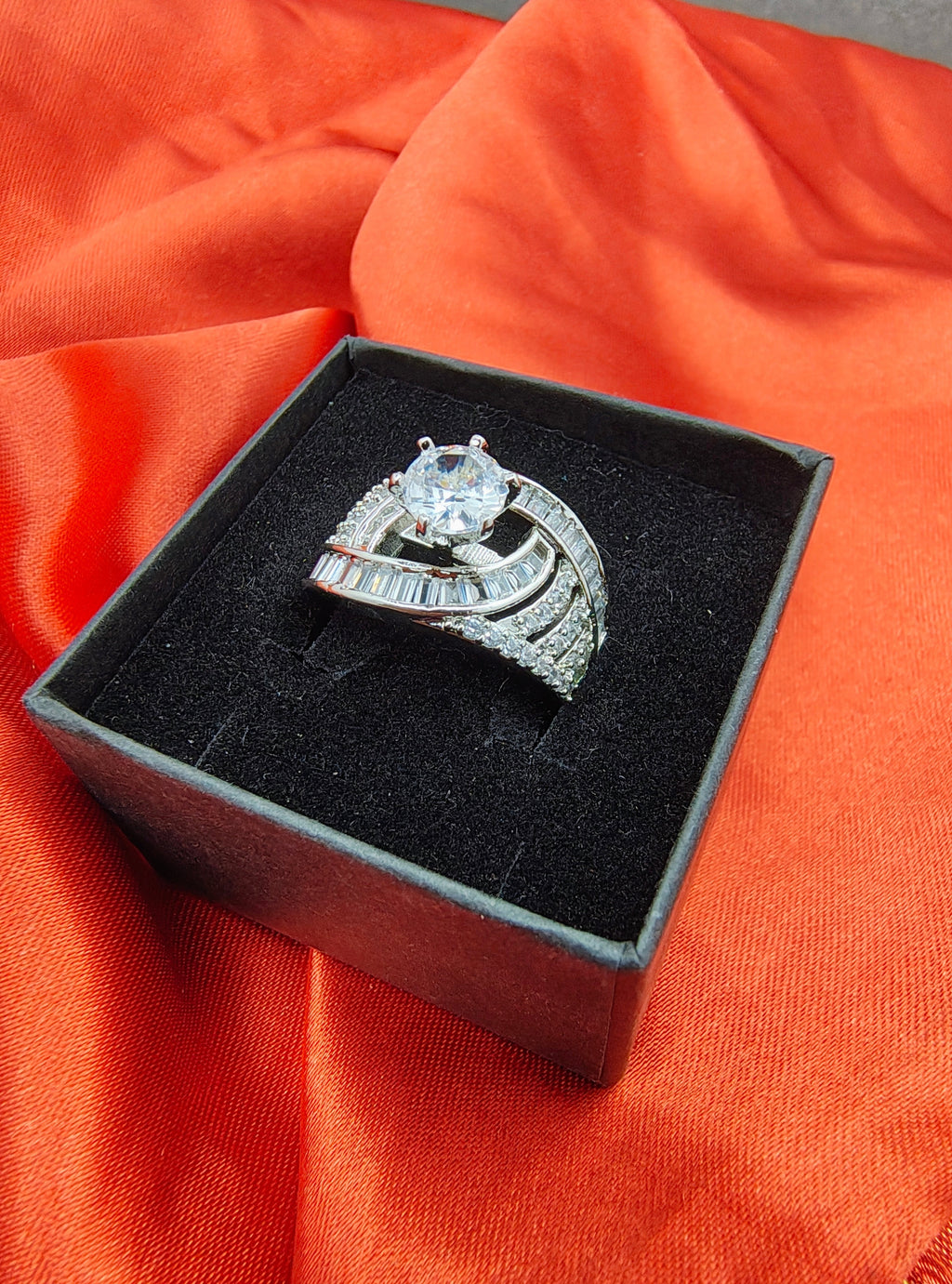 Diamond Verve Engagement Ring