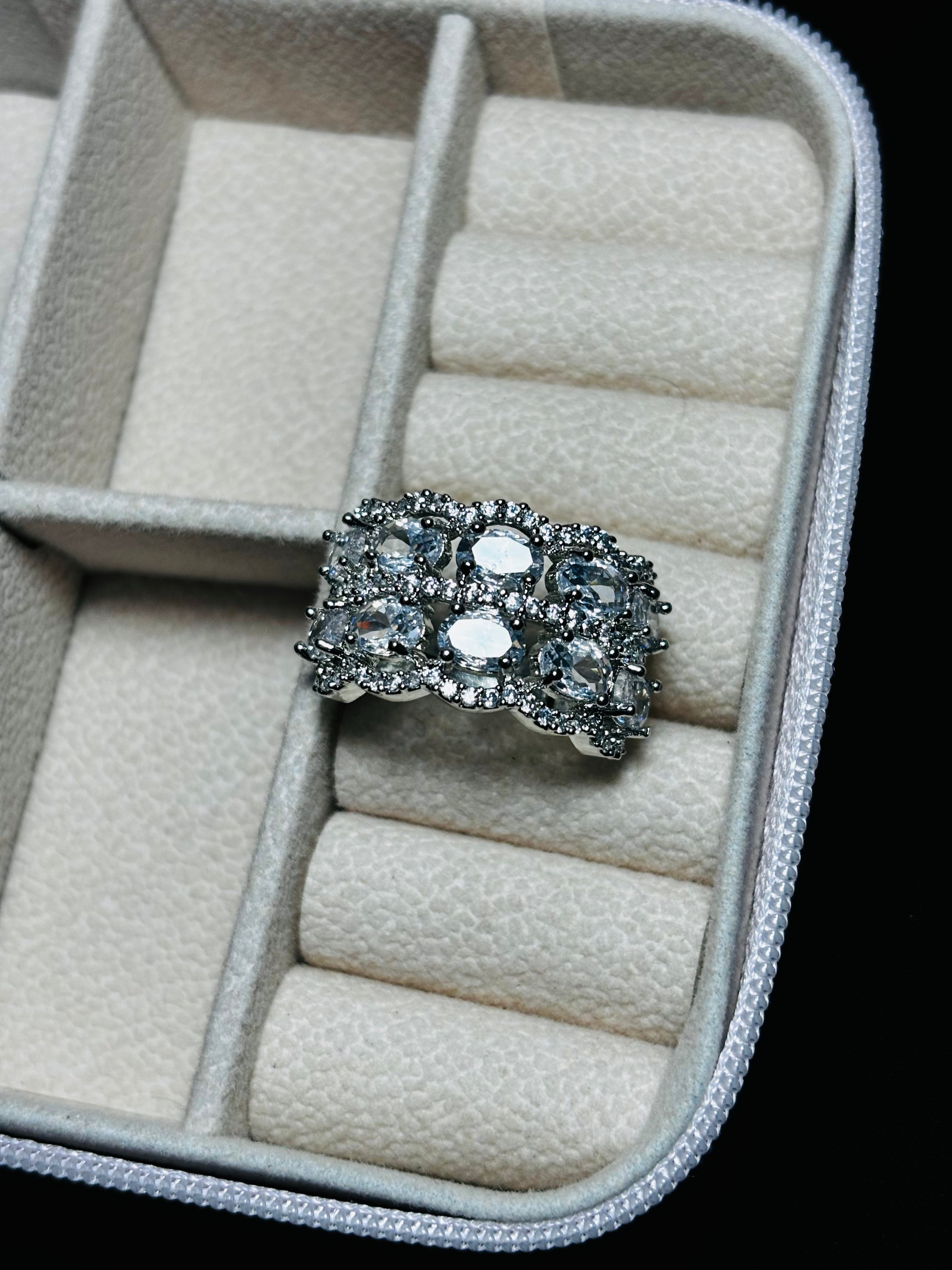 Royal Edge Diamond Ring
