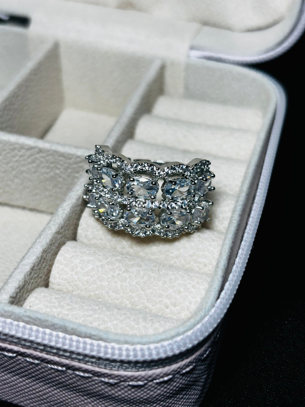 Royal Edge Diamond Ring